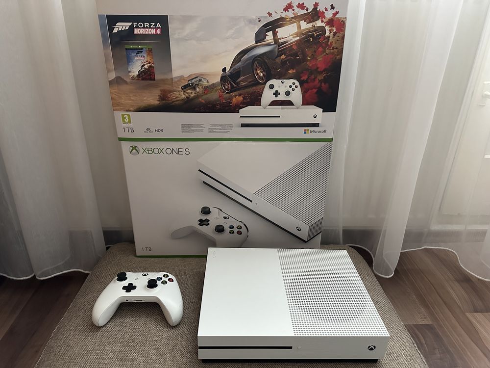 Vând XBOX One S