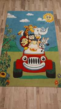 Страхотен детски килим с животни