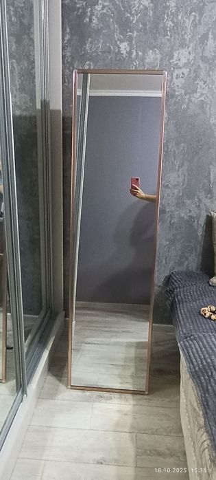 Продам напольное зеркало