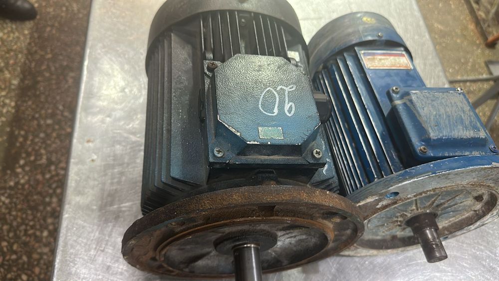 Продам Электродвигателя