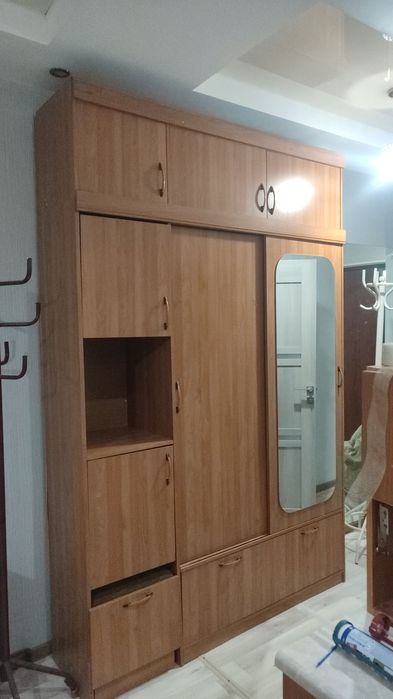Шкаф для прихожей