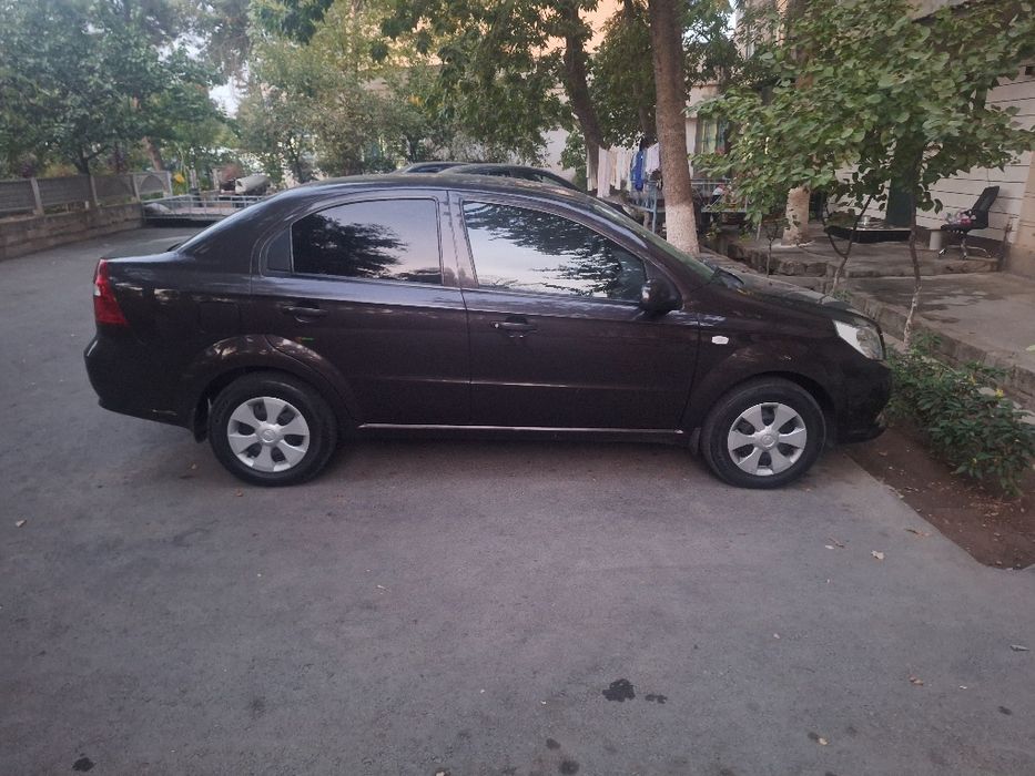 Nex 3 sotiladi holati  zor akumlatir yengi 4 ta balon mejegar 908