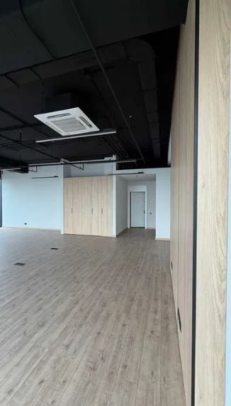 Аренда офиса на Ойбеке. Гостиница Россия. 1850 м². БЕЗ КОМИССИИ!