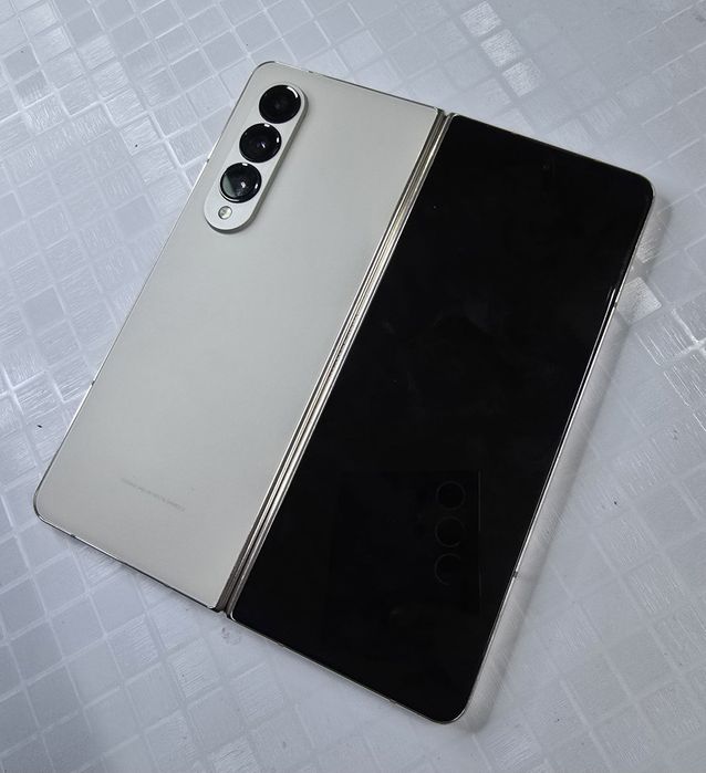 Samsung  galaxy Fold 4 12/256 gb