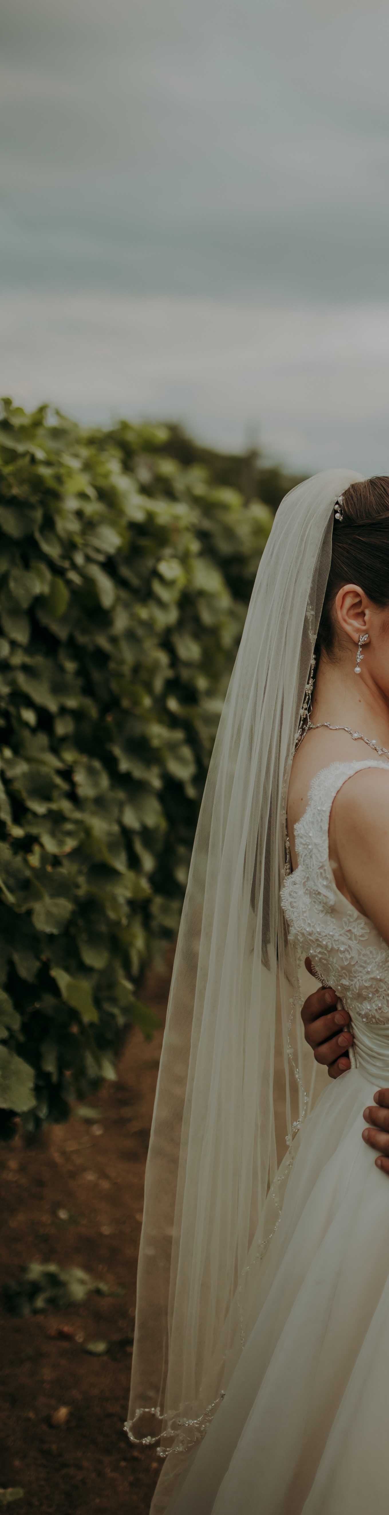 Linzi Jay воал с мъниста (Veil with Pearl and Beaded Edge)
