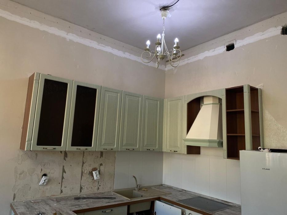 Угловой кухонный гарнитур