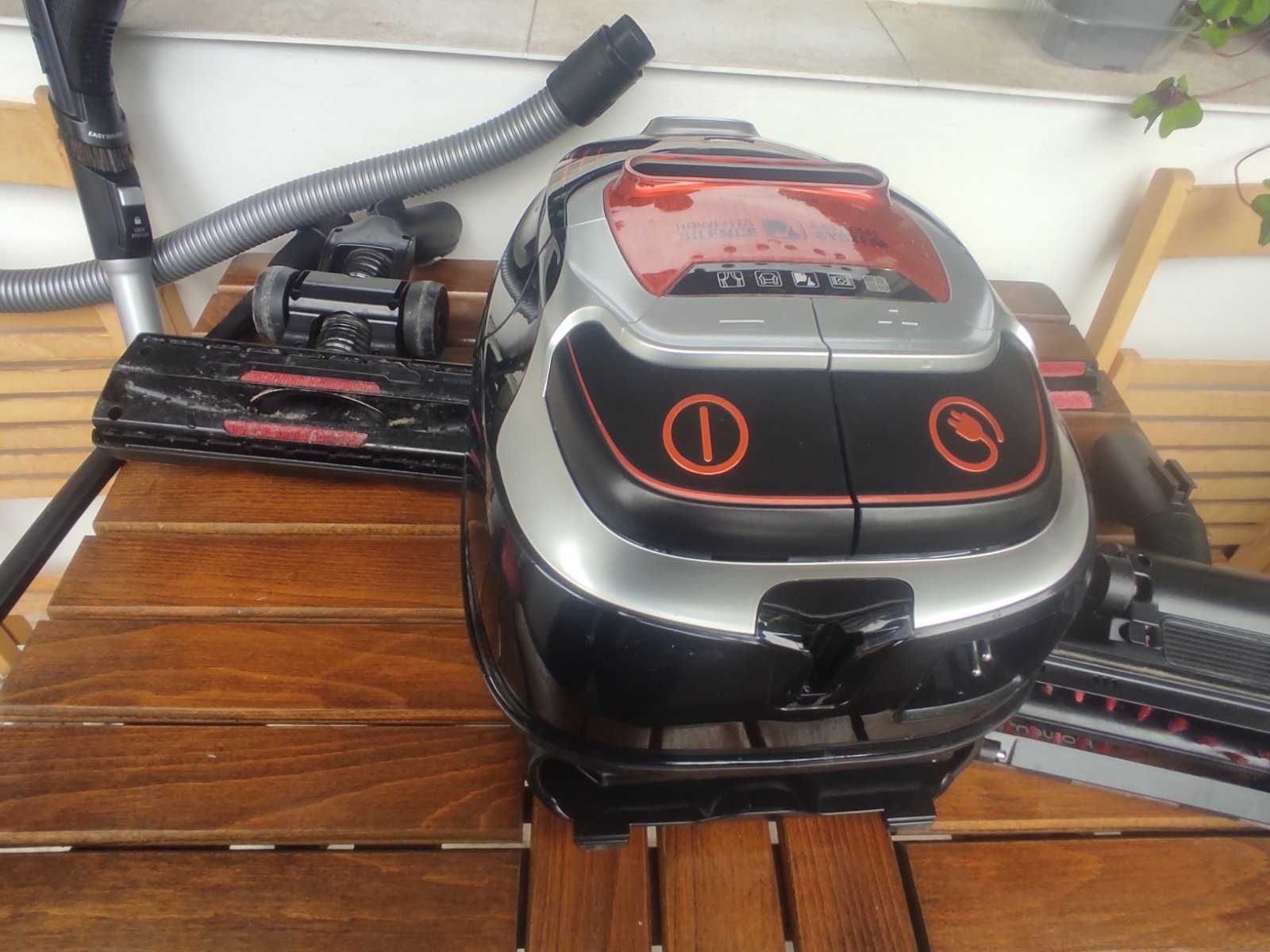 Прахосмукачка Rowenta RO6495EA Silence Force