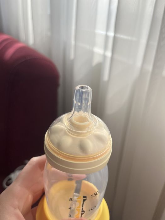Помпа за кърма Medela Solo + пълен комплект аксесоари за успешно кърме