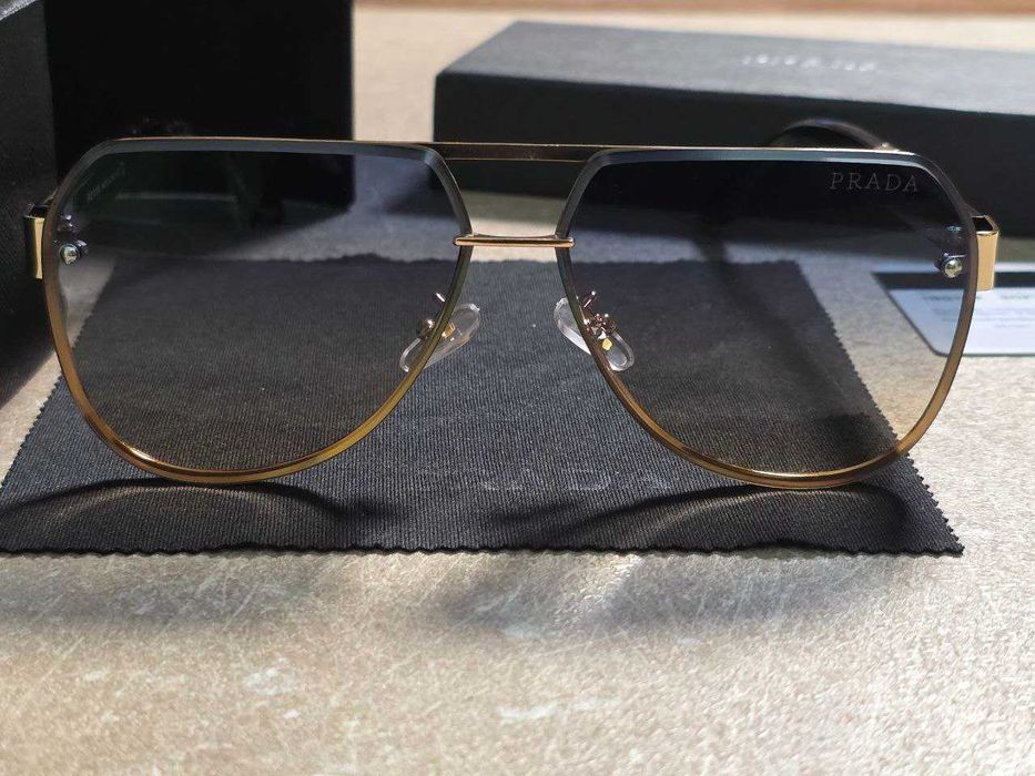 Prada Слънчеви Очила