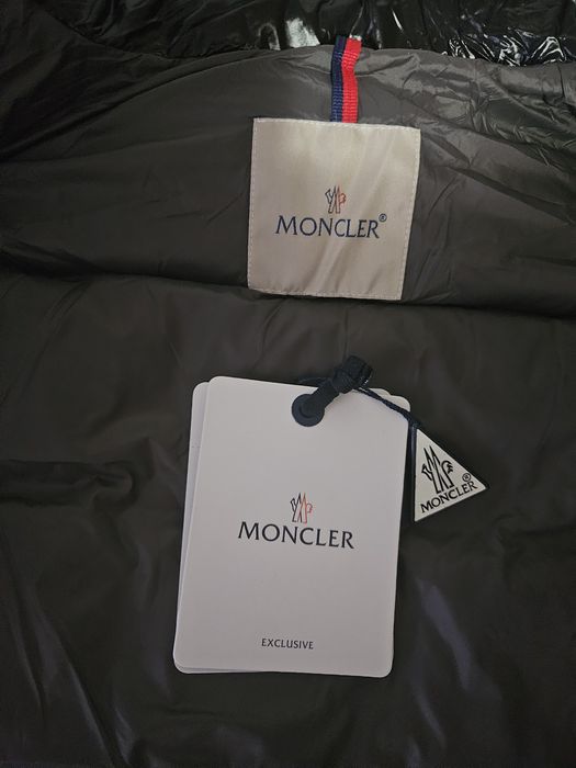 Moncler Maya Short Down Jacket M