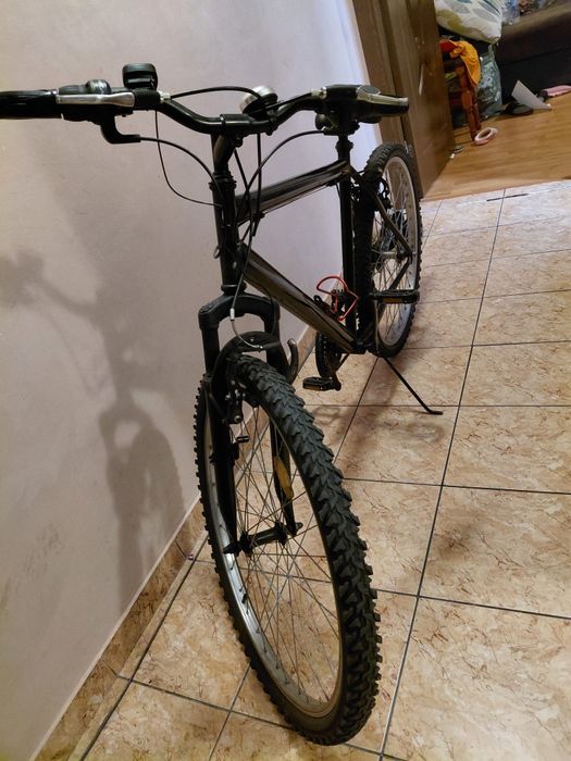Bicicleta MTB DHS cu 18 viteze și roti pe 26
