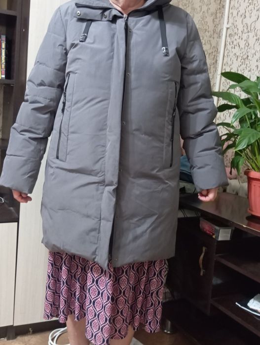 Продам пуховик женский