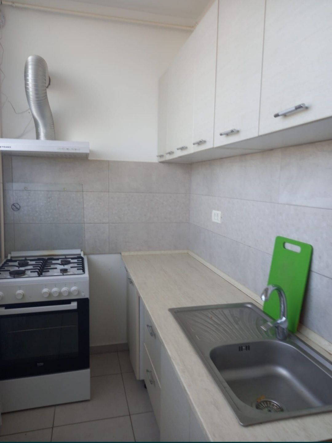 Apartament de închiriat