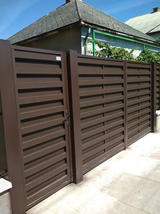 Garduri și porți metalice