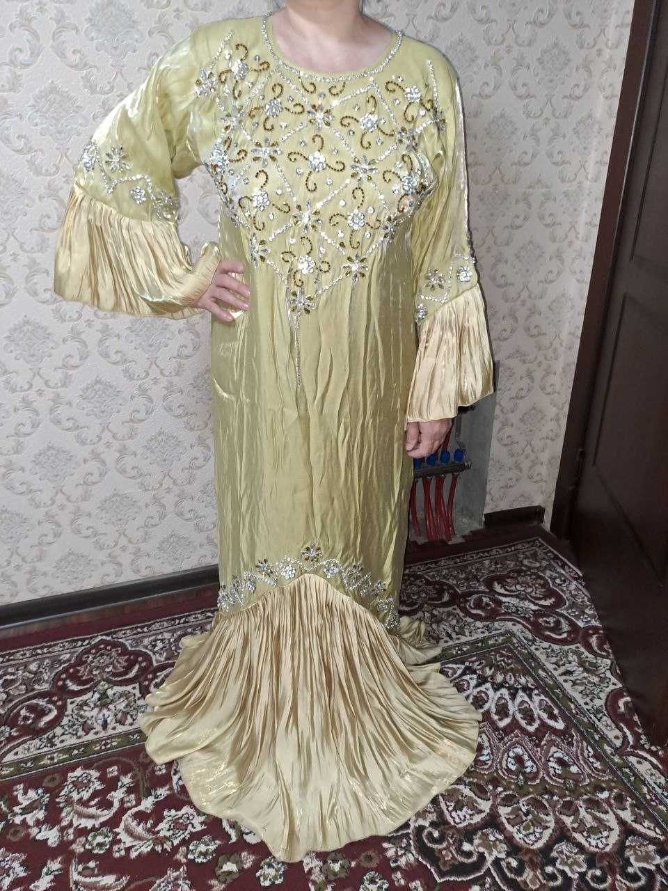 Вечерний платья..
