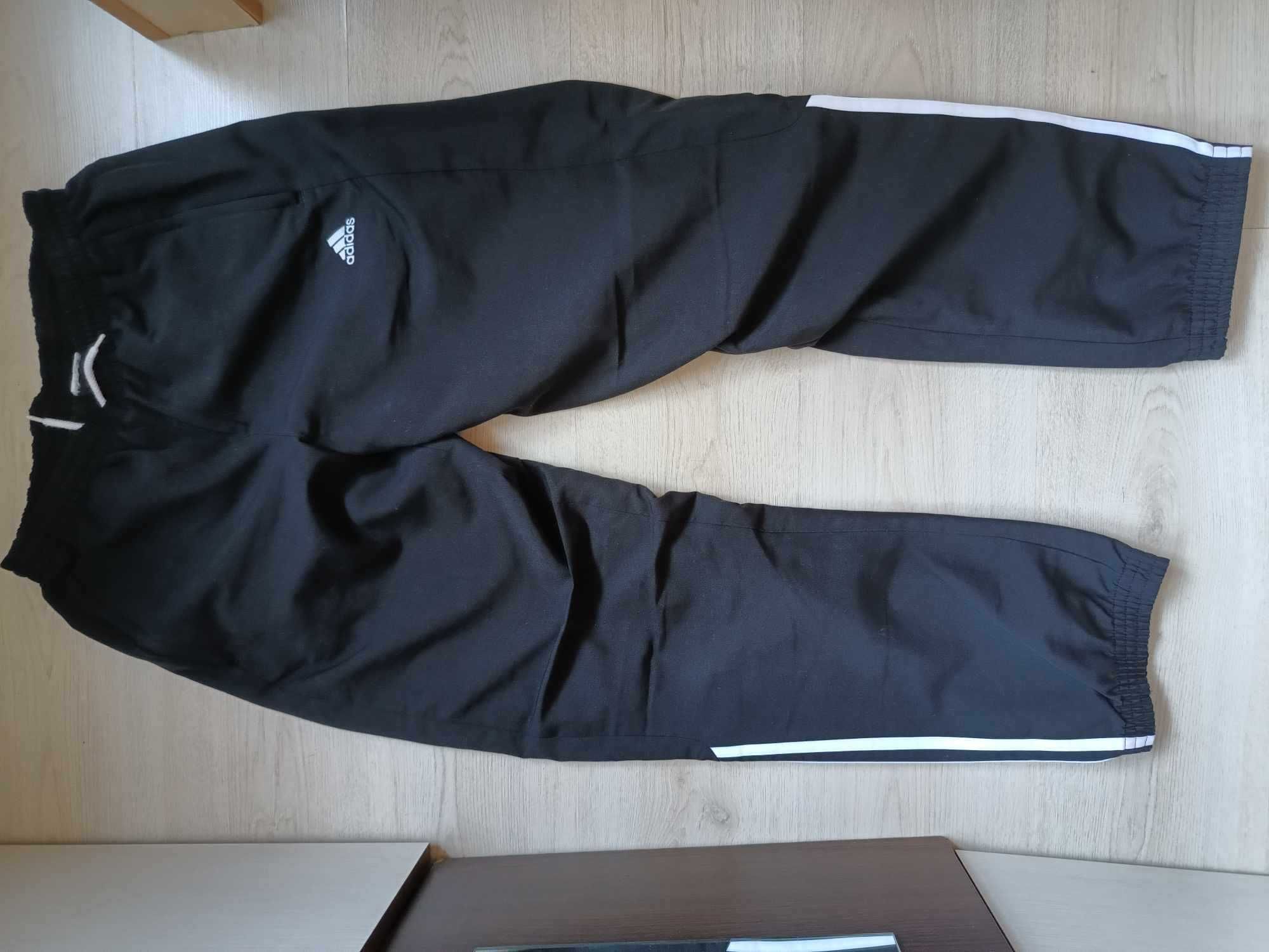 Pantaloni Jogging Adidas Size S, Buzunare cu fermoar
