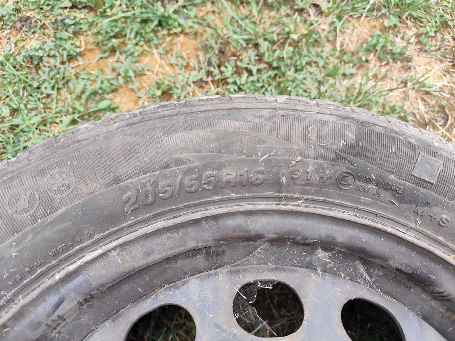 Set 4 roti iarna Volkswagen Passat, jante de tabla, ice-plus 205/55R16