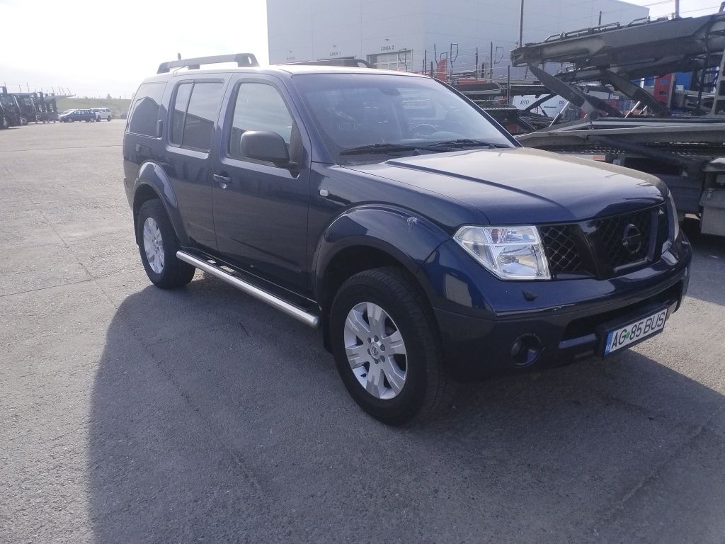Nissan Pathfinder r51