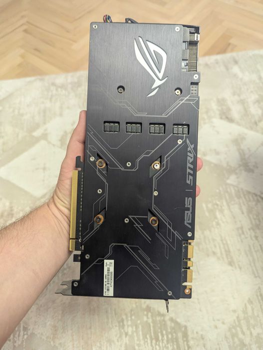 Placă video Asus GeForce gtx 1080 rog strix 8gb