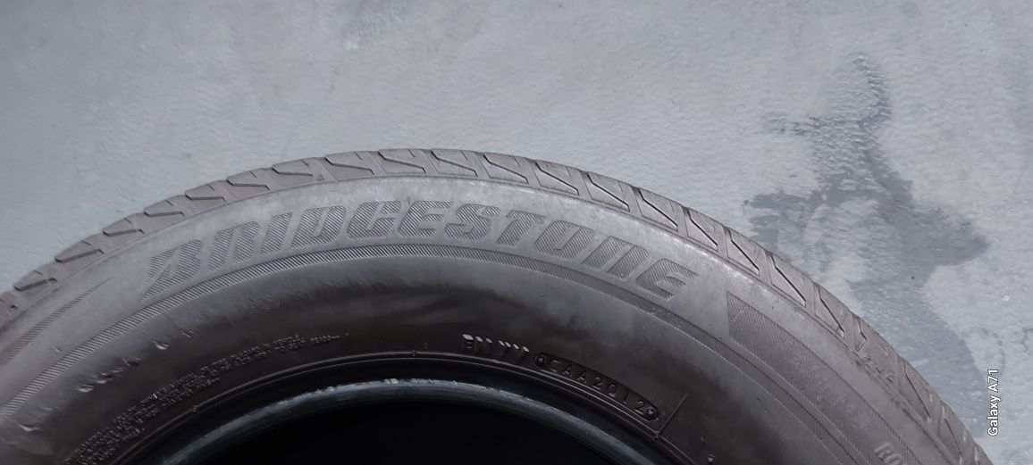 Anvelopa de iarna 215/70/16 Bridestone 2bucati la numai