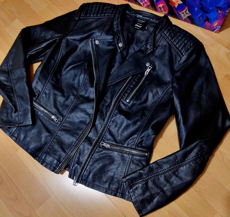 Jacheta "Only"piele eco,accesorii metalice,new collection
