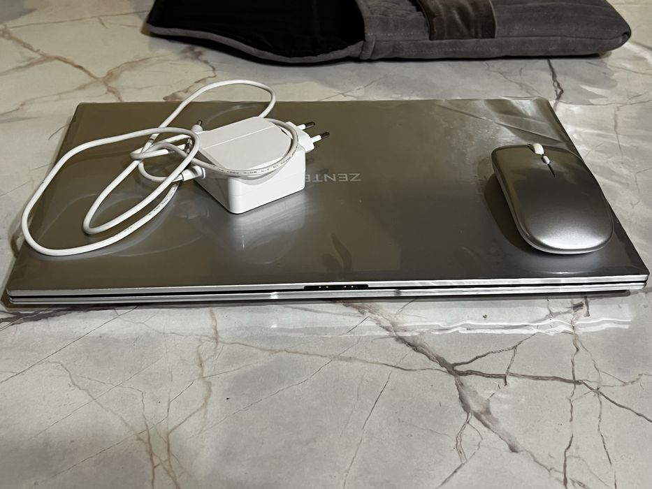 Продам ноутбук в отличном состоянии