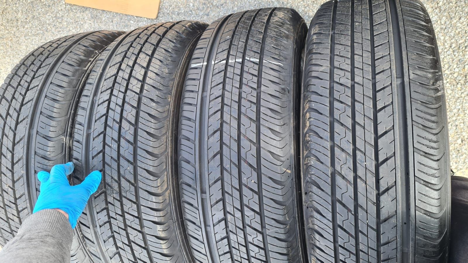 4 броя всесезонни гуми Dunlop ST30 размер 18