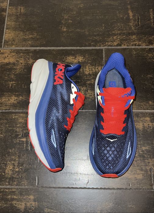 Adidași Sport de Alergare HOKA Clifton Culoare Navy/Roșu Mărimea 40-41