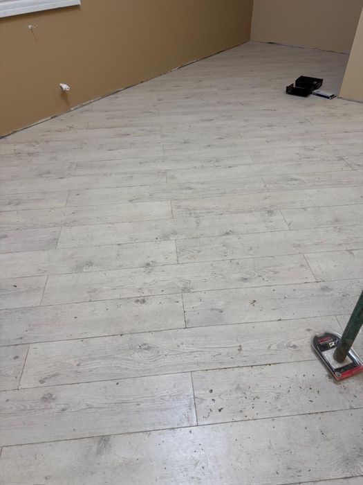 Паркет 8 мм 33 клас