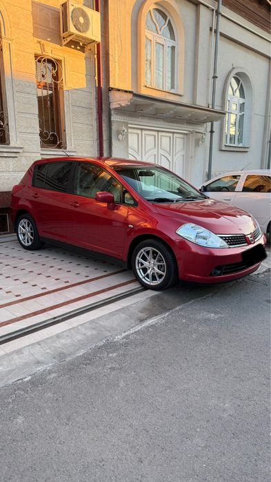 Nissan Tiida SE 2008