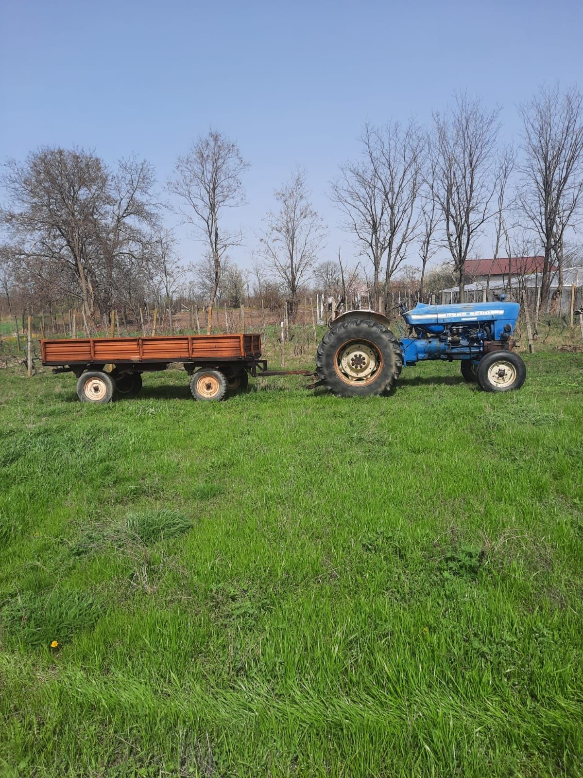 Tractor ford 5000