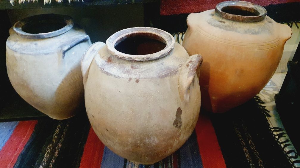 Уникални глинени делви