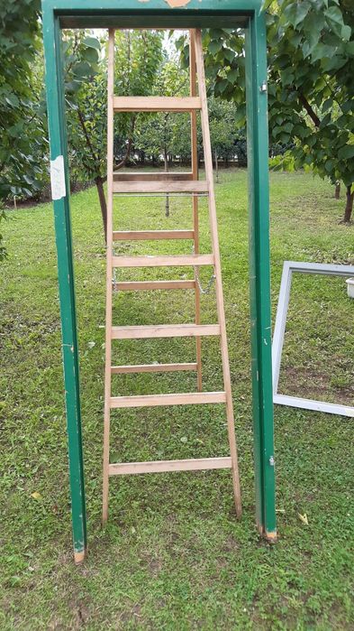 Dulap usi glisante .tocuri metalice