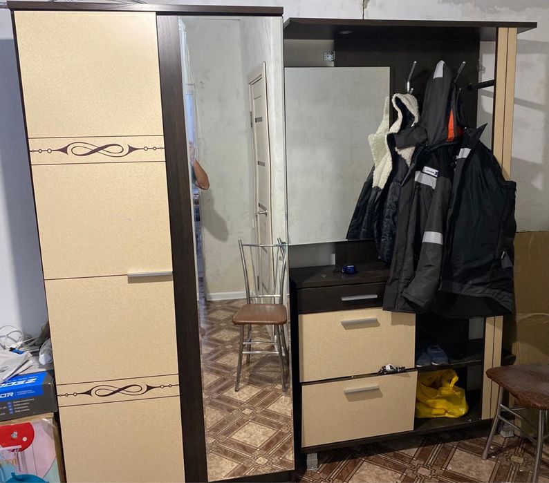 Прихожка шкаф с зеркалом