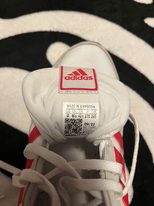 Vând adidași noi ,Adidas mărimea 42