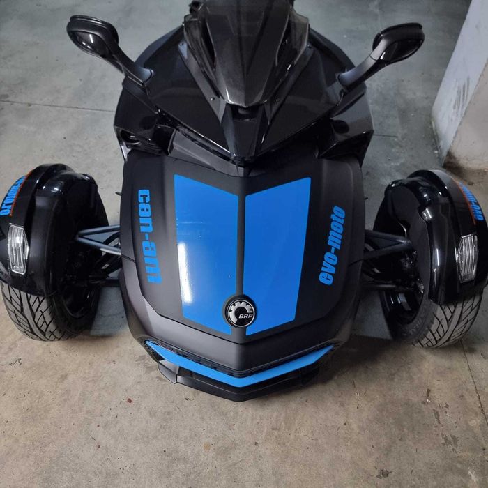 Promotie Can-Am Spyder F3-S Special Series Monolith Black Satin 2023