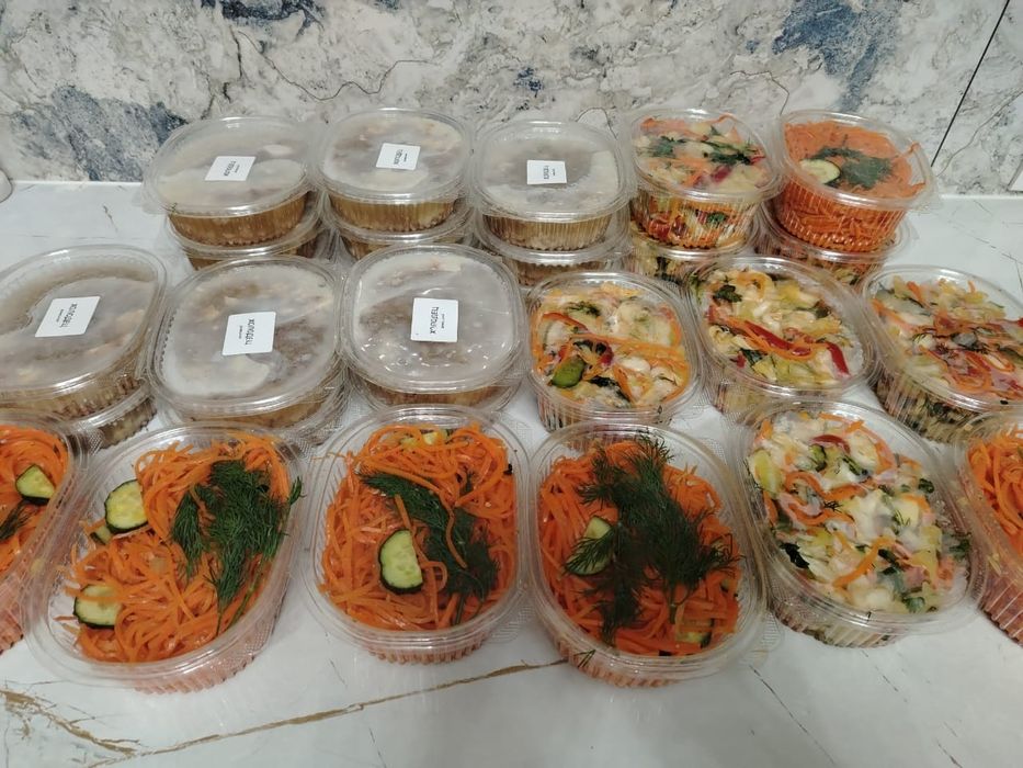 Корейский салат ,холодец