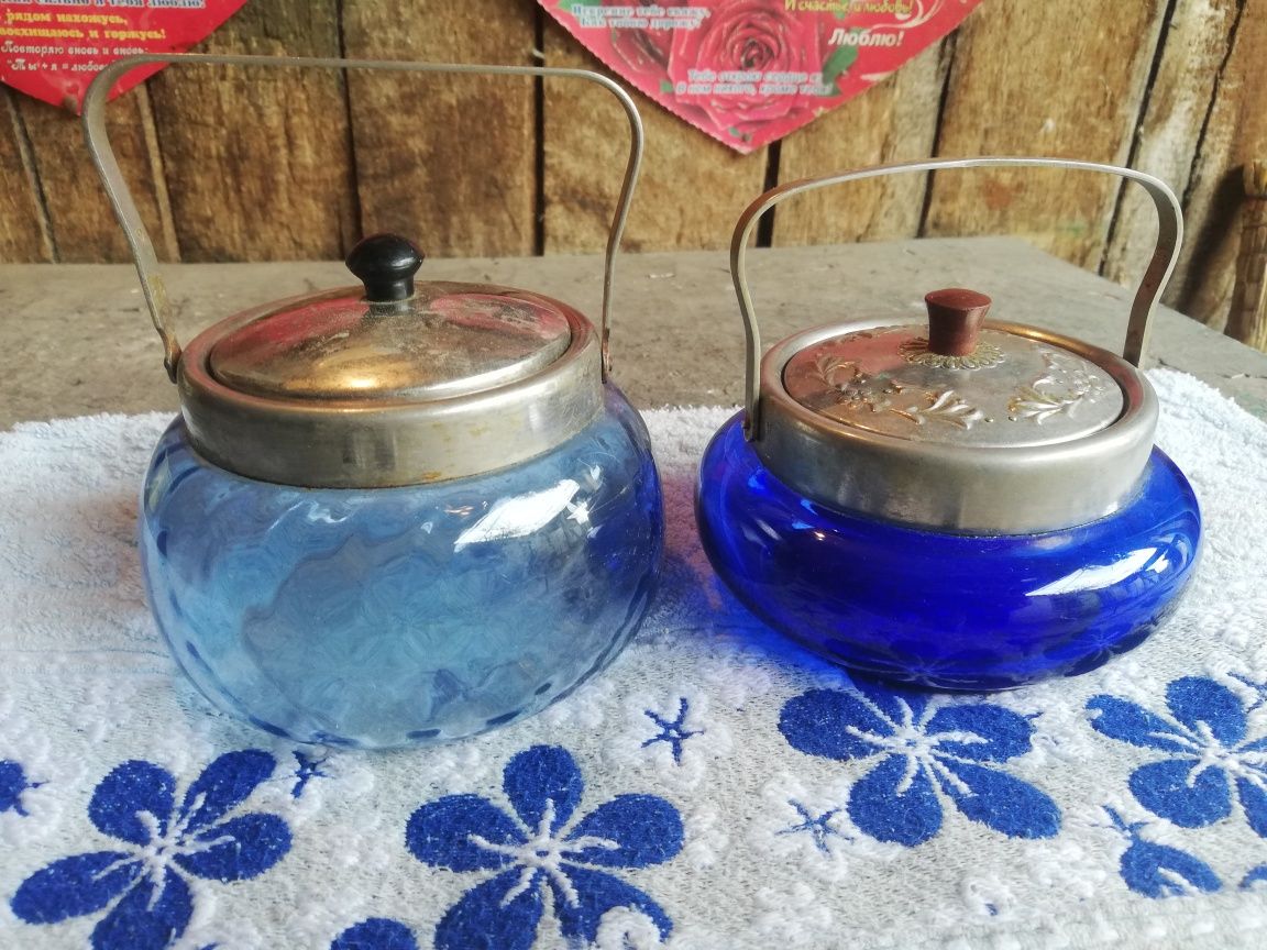 Продаются сахарницы, ссср, цветное кобальтовое стекло, по 5000т
