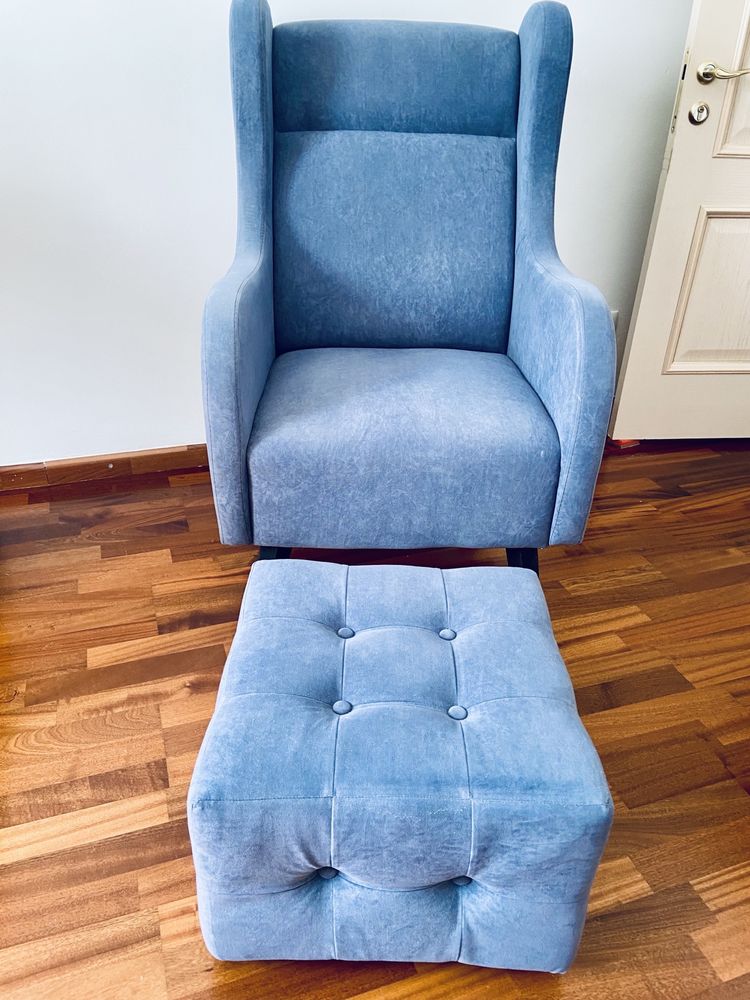 Продам кресло новое