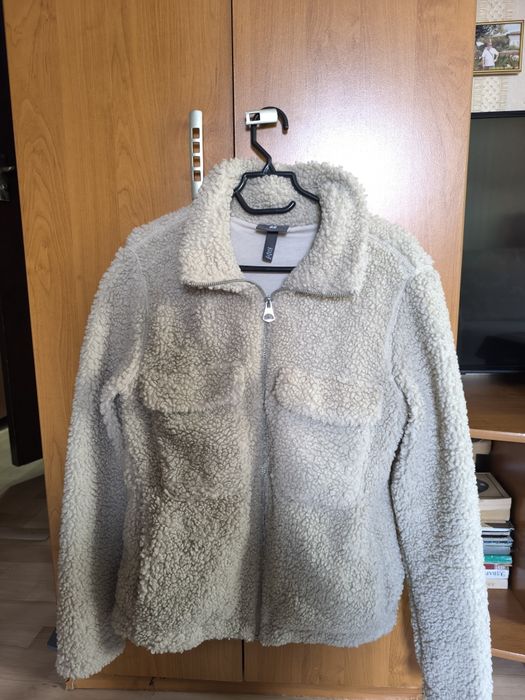 Куртка из искусственного меха, бежевая, на молнии