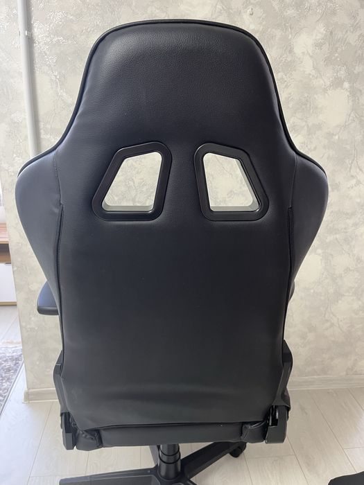 Продам игровое кресло