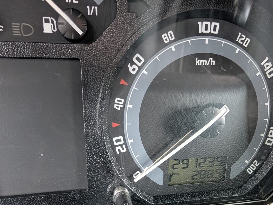 Vand skoda fabia din 2006 motor 1,2 benzina unic proprietar