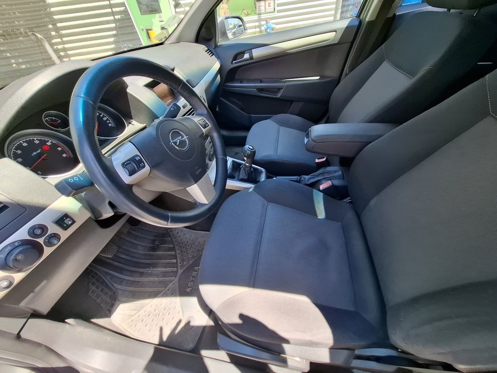 Opel astra h gpl
