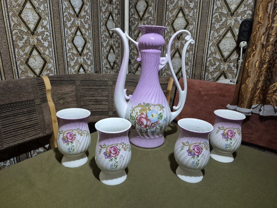Набор из кувшина и четырёх бокалов