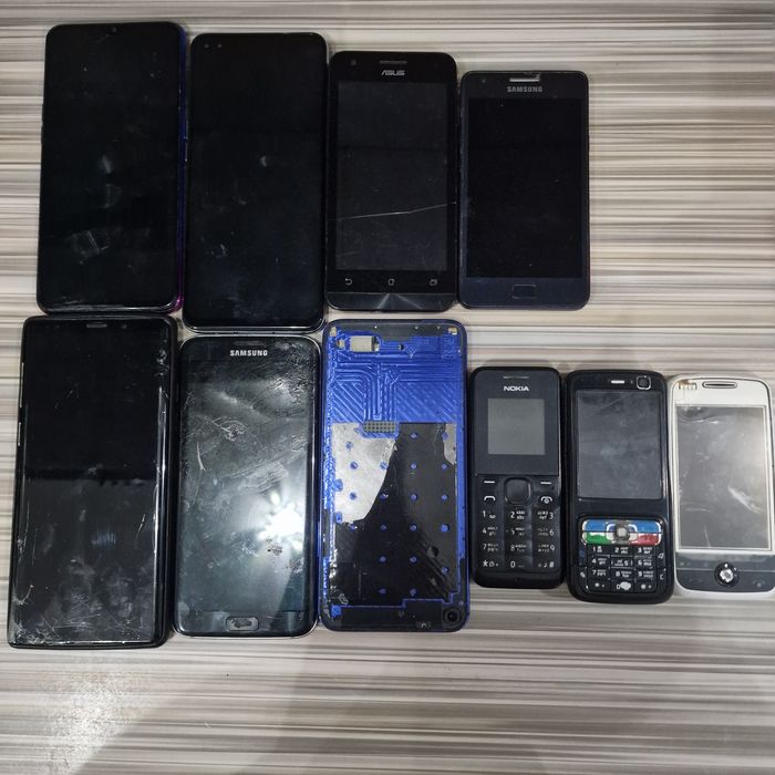 Продам разные телефоны.