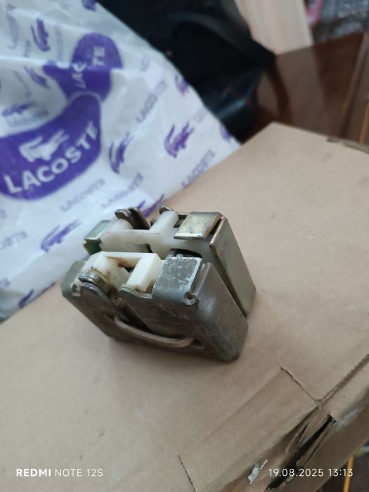 Gazel va Volga avtomobili uchun zamok sotiladi