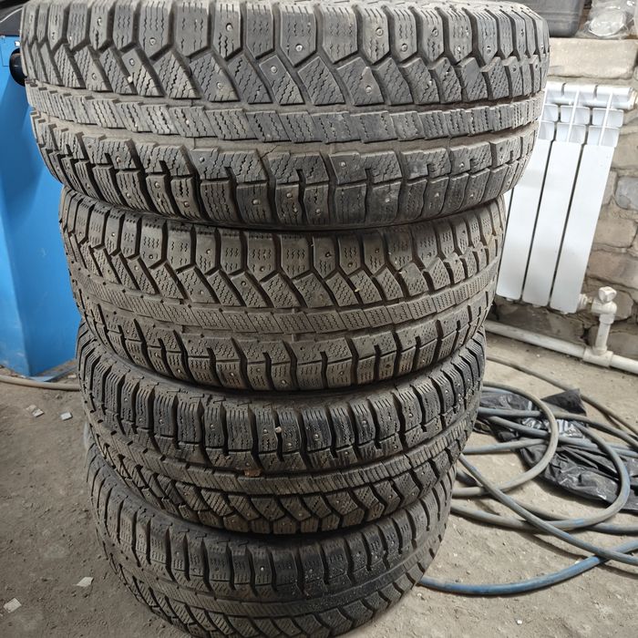 R16 205/55 Комплект зимней шипованной резины