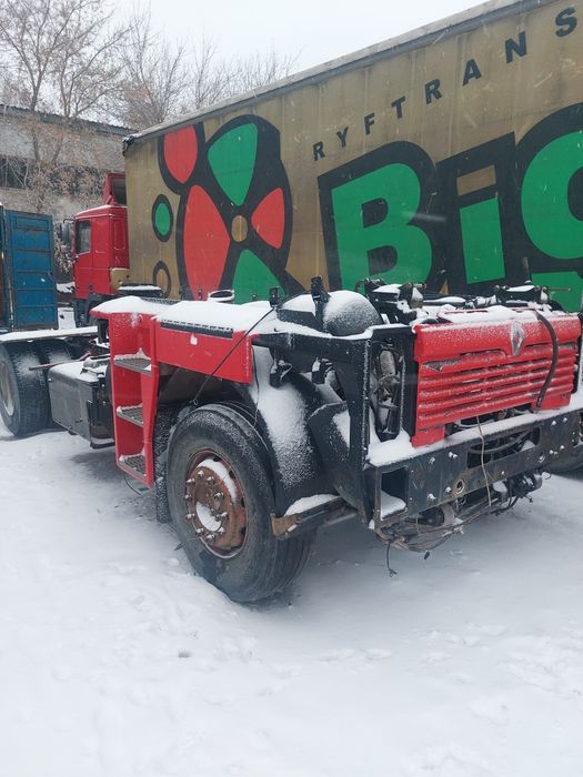 Продам запчасти на рено магнум