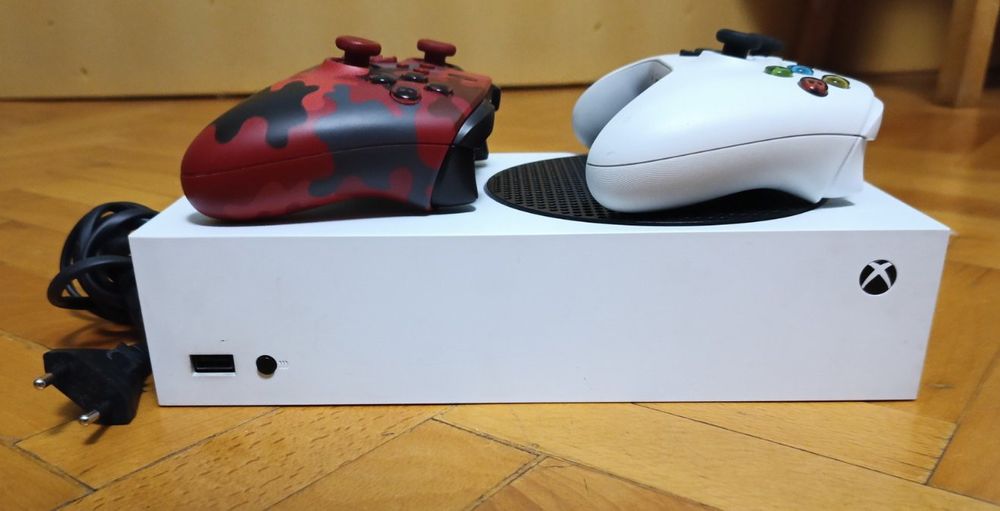 конзола xbox series S