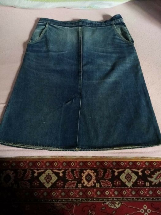 Compleu bluză mătase cu 2 fuste de JEANS si vesta grena